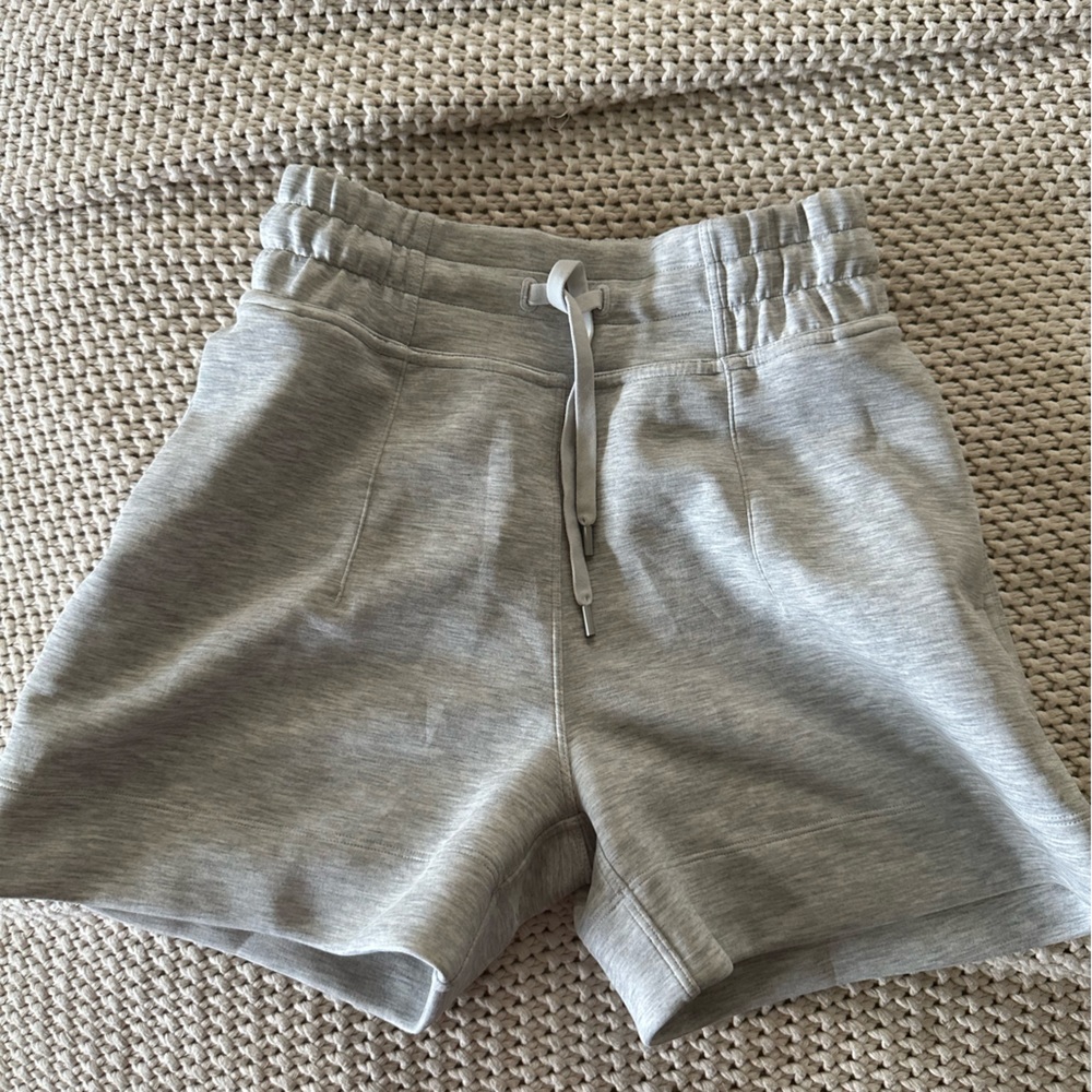 Lululemon shorts size 2 heather grey